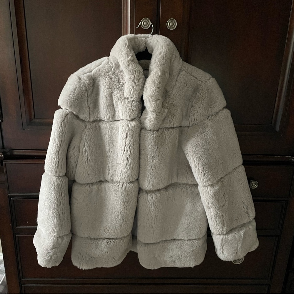 Apparais "Skylar" faux fur coat, size M